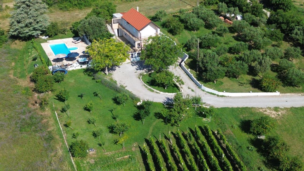 Casa Di Oliva-House With Heated Pool & Jacuzzi In Trilj, Croatia Villa ภายนอก รูปภาพ